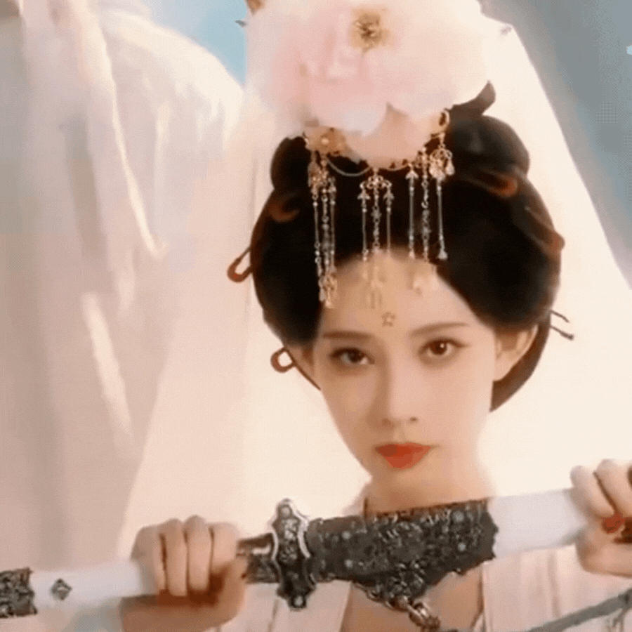 Ba mỹ nhân Cbiz đọ sắc trong trang phục thời Đường: Thần tiên Lưu Diệc Phi có lép vế trước đàn em Dương Tử và Mạnh Tử Nghĩa?- Ảnh 1. Ba mỹ nhân Cbiz đọ sắc trong trang phục thời Đường: Thần tiên Lưu Diệc Phi có lép vế trước đàn em Dương Tử và Mạnh Tử Nghĩa?- Ảnh 1.