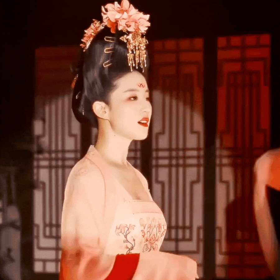 Ba mỹ nhân Cbiz đọ sắc trong trang phục thời Đường: Thần tiên Lưu Diệc Phi có lép vế trước đàn em Dương Tử và Mạnh Tử Nghĩa?- Ảnh 2. Ba mỹ nhân Cbiz đọ sắc trong trang phục thời Đường: Thần tiên Lưu Diệc Phi có lép vế trước đàn em Dương Tử và Mạnh Tử Nghĩa?- Ảnh 2.