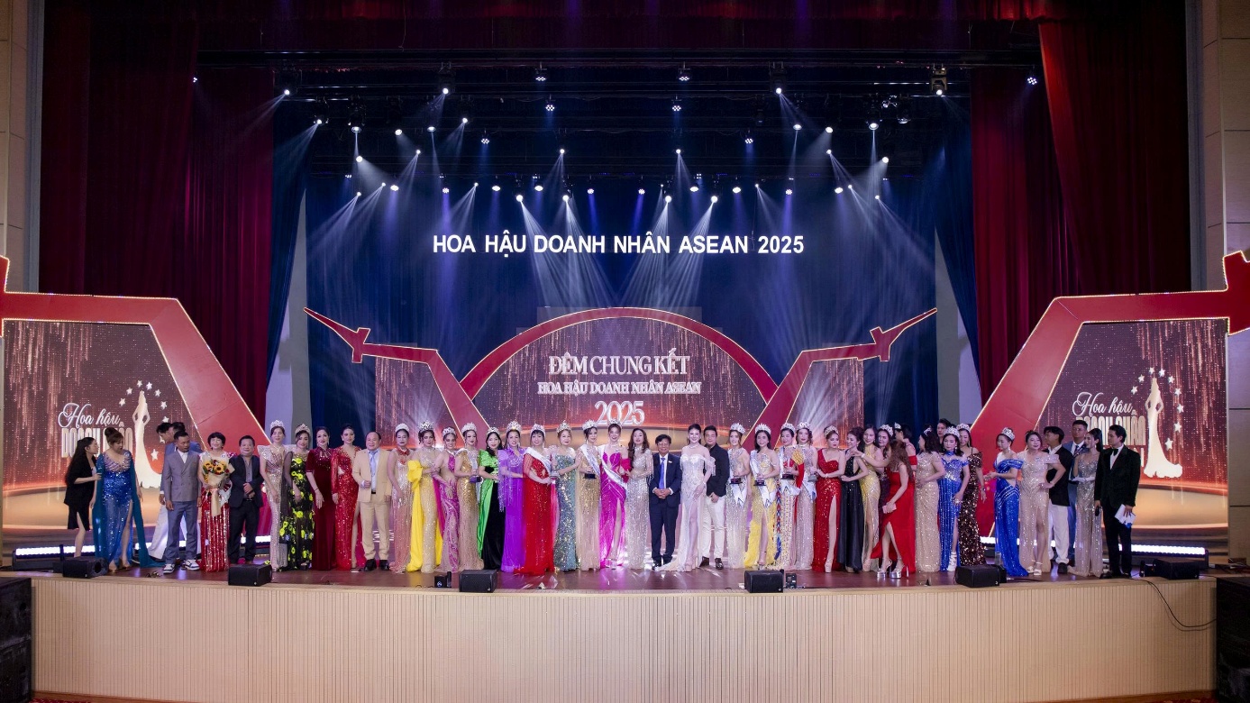 Vượt qua nhiều đối thủ mạnh, doanh nhân Hồ Thị Quyên chính thức trở thành Á hậu 1 Hoa hậu Doanh nhân Asean 2025 - 5