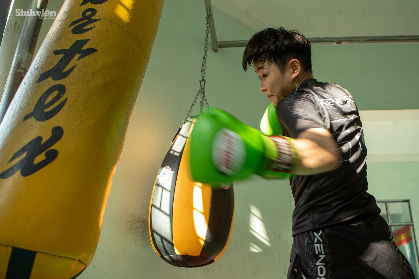 Nguyễn Vũ Quỳnh Hoa - nữ sinh Thái Nguyên vô địch MMA Việt Nam: Sáng đi học, tối lên võ đài - 5