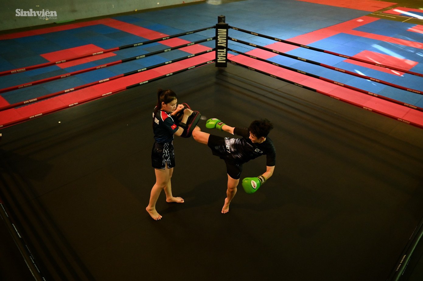 Nguyễn Vũ Quỳnh Hoa - nữ sinh Thái Nguyên vô địch MMA Việt Nam: Sáng đi học, tối lên võ đài - 12