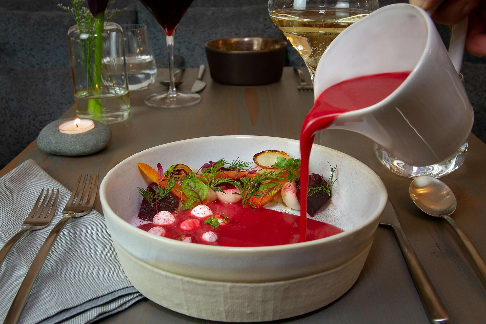 Bật mí thực đơn độc đáo trong tiệc chiêu đãi của Nga tại Điện Kremlin sau Lễ Duyệt binh Ngày Chiến thắng- Ảnh 1.