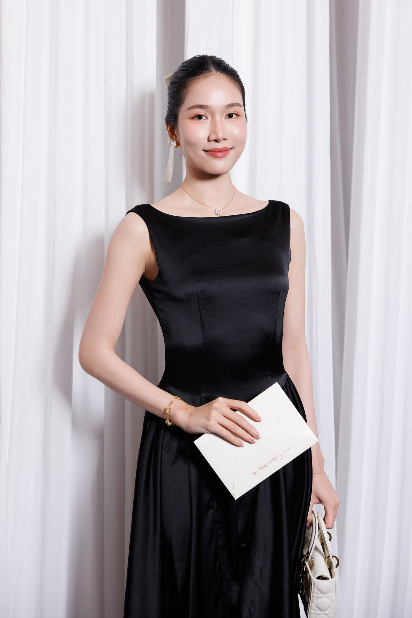 Dàn hoa hậu nhảy múa ở lễ cưới Á hậu Quỳnh Châu và chồng CEO- Ảnh 17.