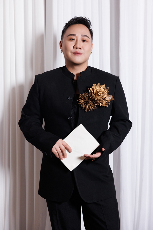 Nửa showbiz đến chúc phúc Chế Nguyễn Quỳnh Châu: Hoà Minzy nổi bần bật trong váy xuyên thấu, Ngô Kiến Huy - Khổng Tú Quỳnh đụng mặt- Ảnh 19.