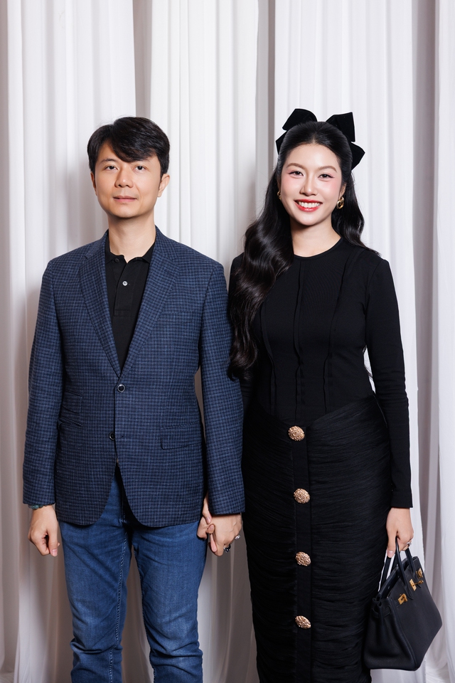 Nửa showbiz đến chúc phúc Chế Nguyễn Quỳnh Châu: Hoà Minzy nổi bần bật trong váy xuyên thấu, Ngô Kiến Huy - Khổng Tú Quỳnh đụng mặt- Ảnh 12.