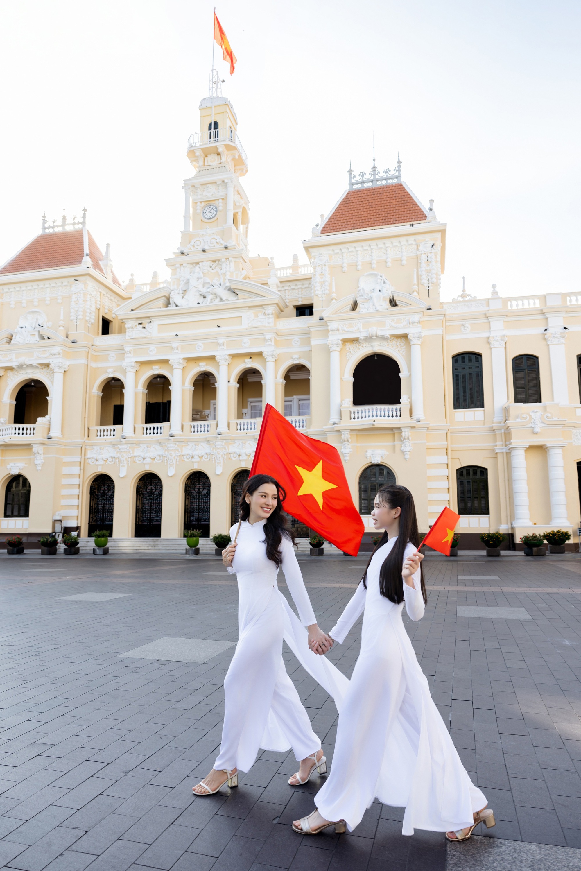 Phương Trinh Jolie: