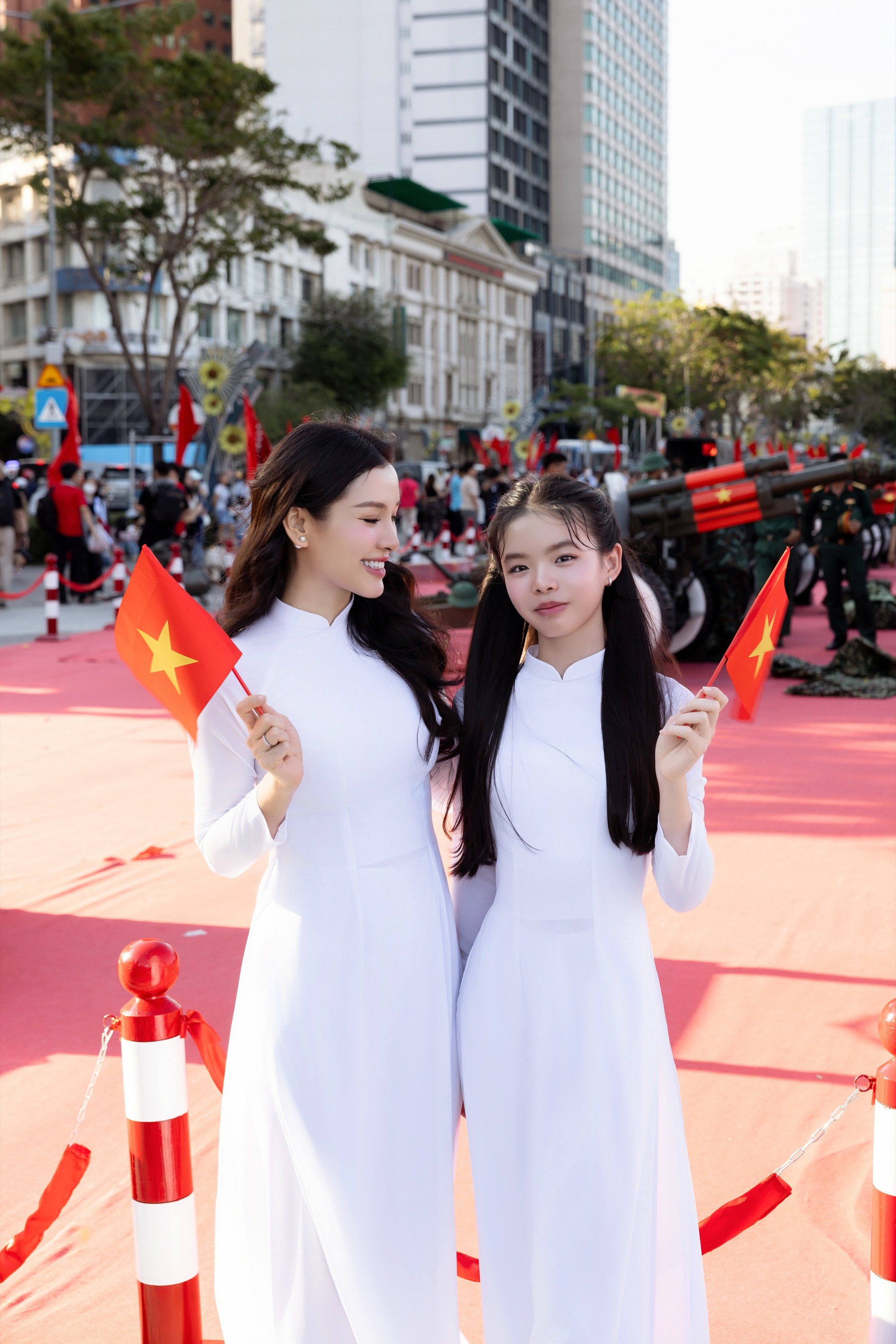 Phương Trinh Jolie: