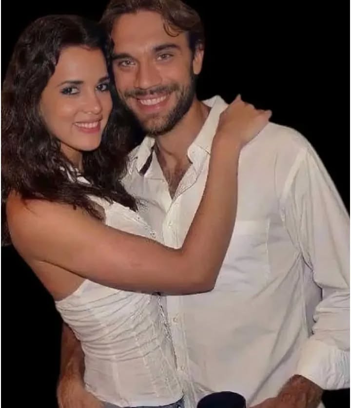 Bi kịch rúng động của Hoa hậu cùng chồng bị bắn chết trên đường cao tốc, số phận con gái nhỏ ra sao?- Ảnh 6. Bi kịch rúng động của Hoa hậu cùng chồng bị bắn chết trên đường cao tốc, số phận con gái nhỏ ra sao?- Ảnh 6.