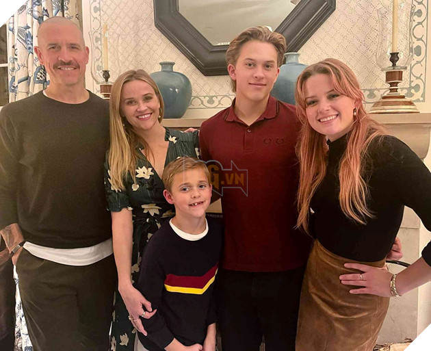 Nhung Kho Khan Trong Su Nghiep Cua Reese Witherspoon Khi Tro Thanh Me 2 Hình ảnh về gia đình Reese Witherspoon.