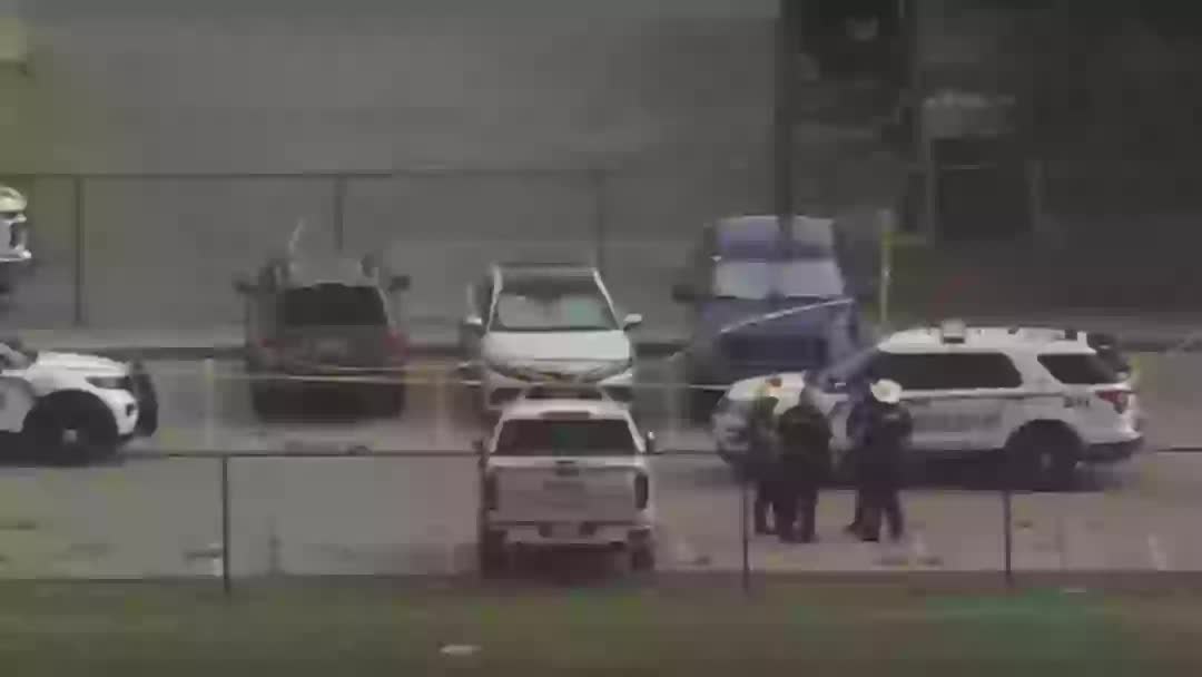 Bé gái 9 tuổi tử vong vì bị mẹ bỏ mặc trên xe ô tô nhiều giờ- Ảnh 1.