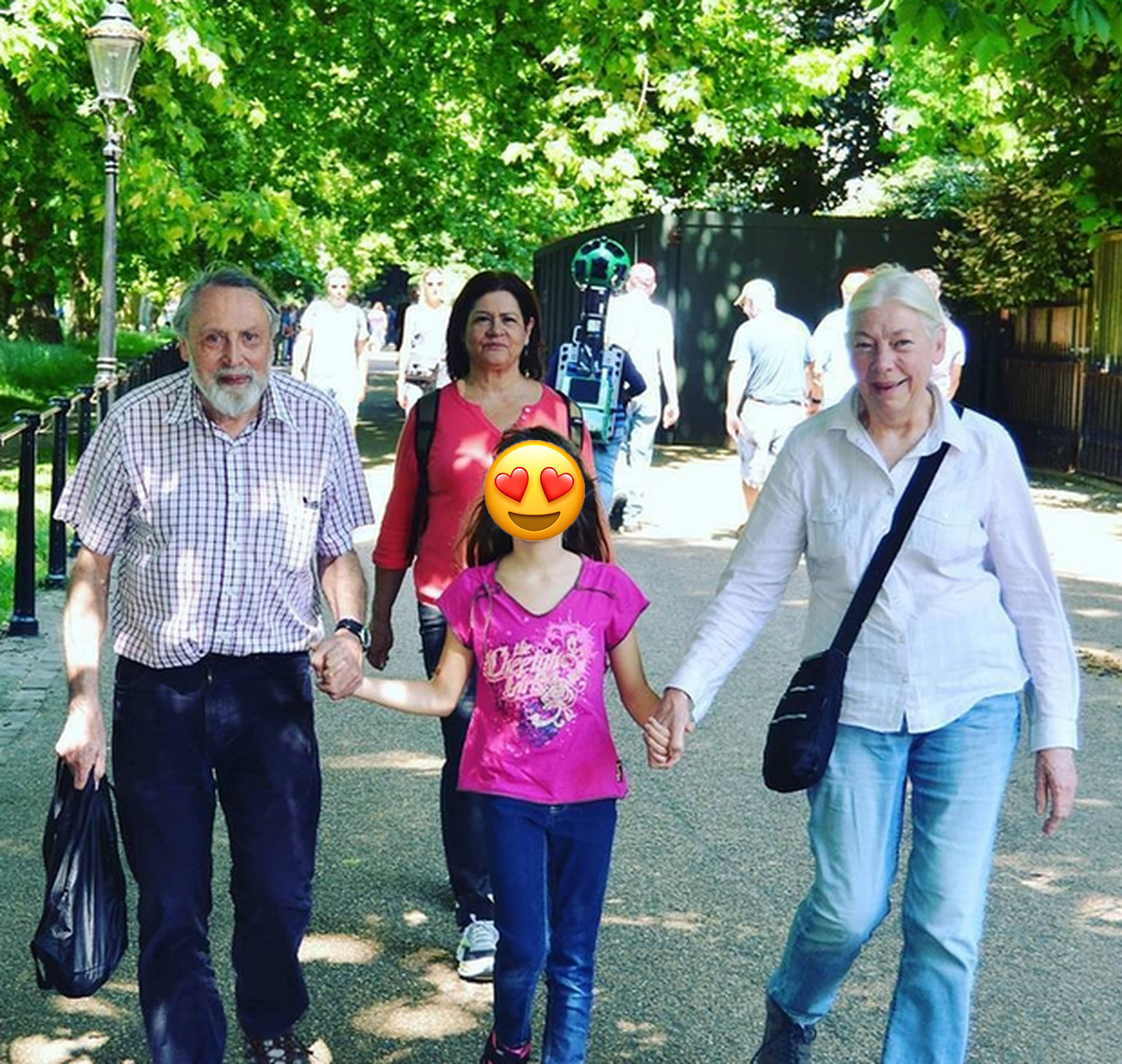 Bi kịch rúng động của Hoa hậu cùng chồng bị bắn chết trên đường cao tốc, số phận con gái nhỏ ra sao?- Ảnh 12. Bi kịch rúng động của Hoa hậu cùng chồng bị bắn chết trên đường cao tốc, số phận con gái nhỏ ra sao?- Ảnh 12.