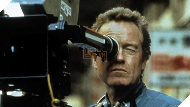 Hình ảnh đạo diễn thời điểm quay Terminator 3