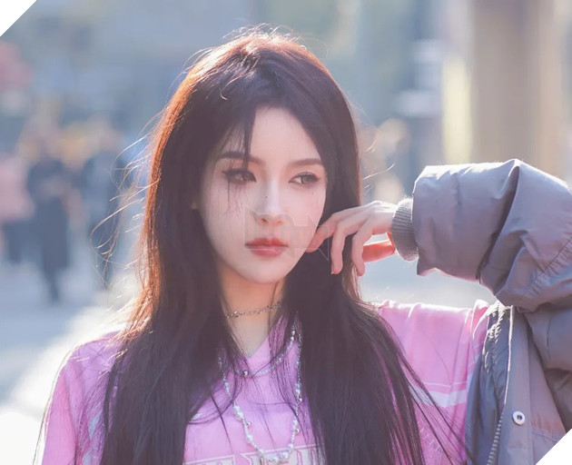 LMHT: Nu MC noi tieng cua LPL thuc hien hanh dong bi cho la nhay cam tren stream khi nhan duoc donate khung 2 LMHT: Nữ MC nổi tiếng của LPL thực hiện hành động bị cho là nhạy cảm trên stream