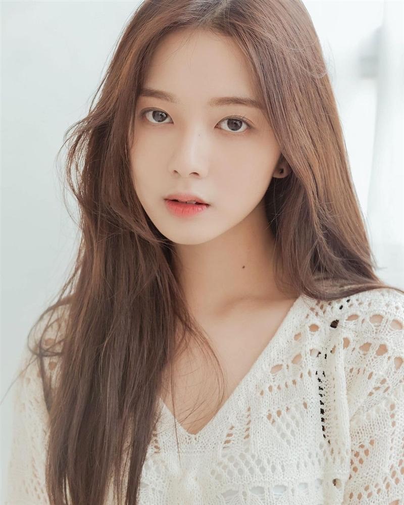 Mỹ nhân thất bại nhất đầu 2025 đụng đâu flop đó, cứ xuất hiện là bị khán giả đòi