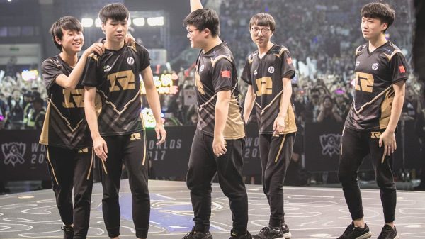 LMHT: Binh đoàn Hoàng Gia RNG đứng trước số nợ lên đến hàng nghìn tỷ đồng royal never give up no so tien len den hang nghin ty dong 1 hnazjpg