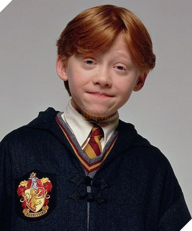 Sao Nam Rupert Grint Pha Vo Im Lang Truoc Cau Hoi Ron Weasley Co Quay Lai Trong Vu Tru Harry Potter? 2 Hình ảnh về sao nam Rupert Grint trong vai Ron Weasley khi còn nhỏ.