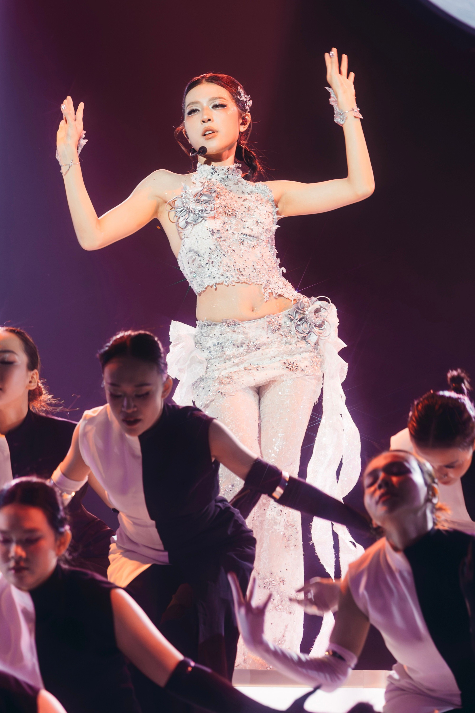 Gần 10 game show Việt chen chúc sóng giờ vàng - 1