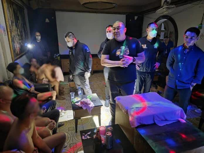 Bữa tiệc rúng động Bangkok: 44 người đàn ông bị phát hiện “thác loạn” trong ngôi nhà bí mật- Ảnh 3.