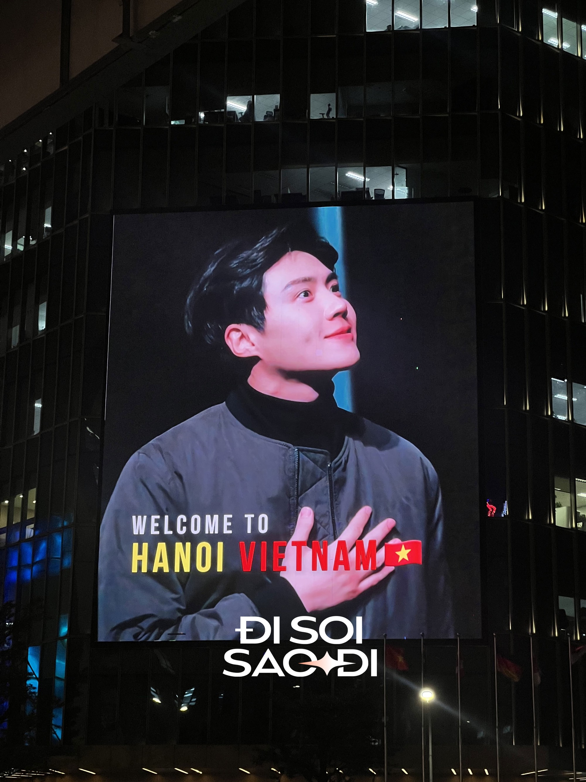 Kim Seon Ho anh đang ở đâu, sao còn chưa ra check-in chỗ này!!!- Ảnh 2. Kim Seon Ho anh đang ở đâu, sao còn chưa ra check-in chỗ này!!!- Ảnh 2.