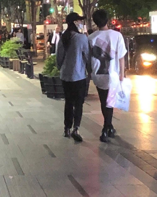 “Bạn trai bí mật” của Kim Sae Ron ra tuyên bố nóng gây hoang mang về mối quan hệ giữa 2 người- Ảnh 5. “Bạn trai bí mật” của Kim Sae Ron ra tuyên bố nóng gây hoang mang về mối quan hệ giữa 2 người- Ảnh 5.