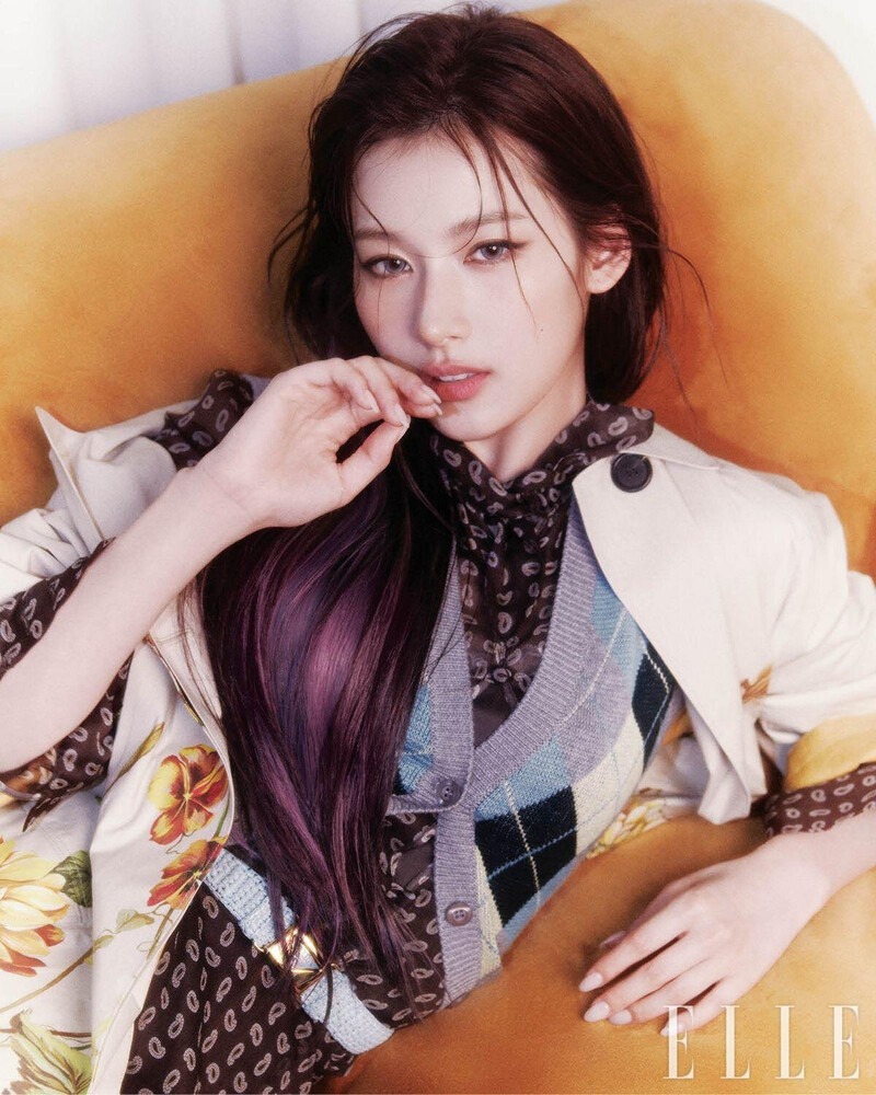 Video nữ ca sĩ lau người giữa concert hot khắp MXH vì sexy nghẹt thở, giọt mồ hôi