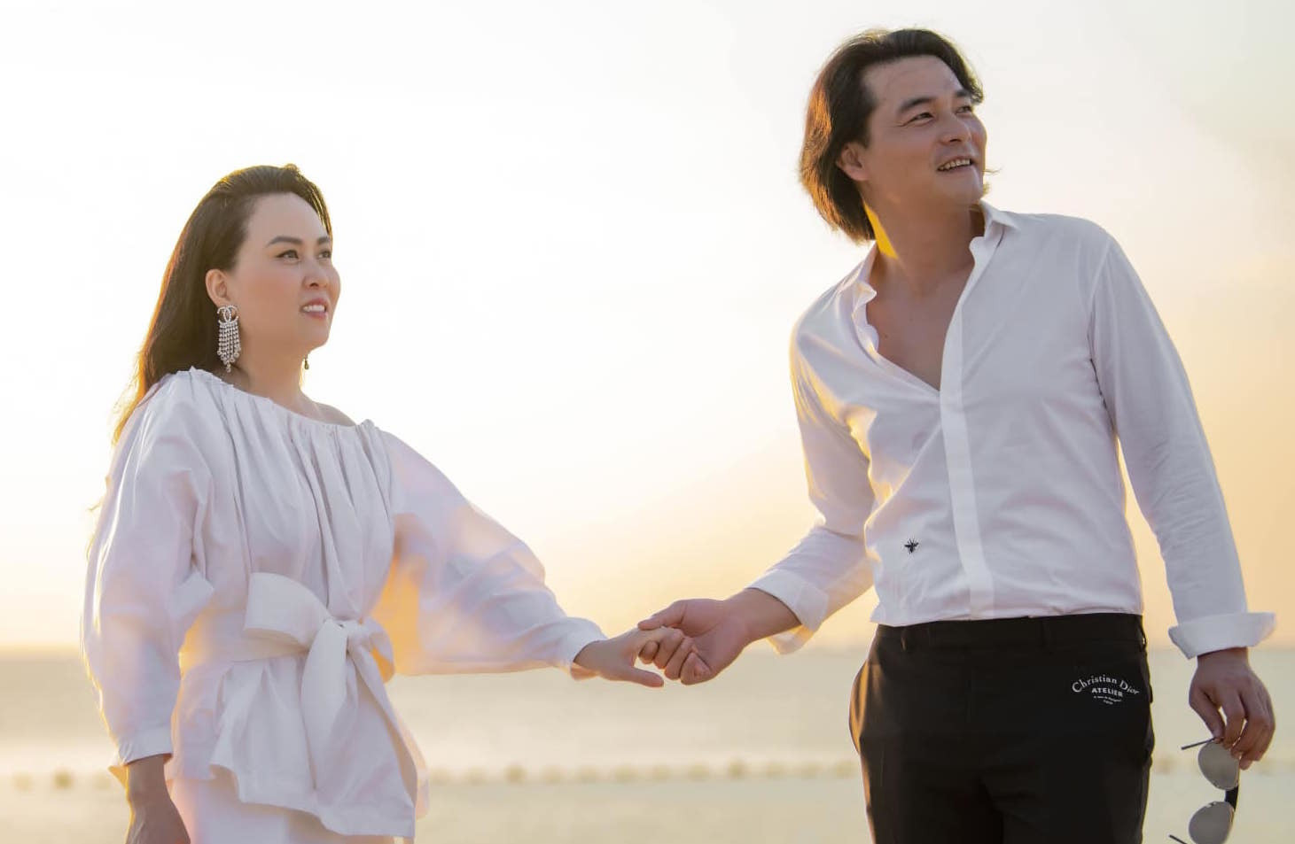 Nam diễn viên Vbiz cưới vợ đại gia hơn 9 tuổi: Chật vật vì vỡ nợ 20 tỷ, tan vỡ sau 6 năm chung sống- Ảnh 4.