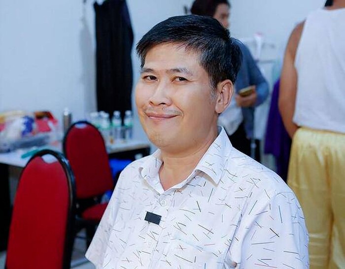 Nam đạo diễn từng kiếm 13 tỷ/ tháng giờ xuất hiện với ngoại hình khác lạ, gầy gò sau đột quỵ- Ảnh 4.