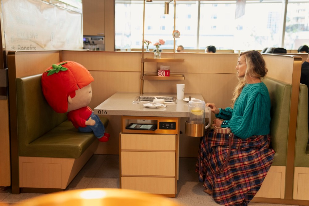 Xem phim Sex and the City 2025 xong mà tôi bàng hoàng: Cái kết không thể khủng khiếp hơn, phí công đợi 27 năm- Ảnh 2.