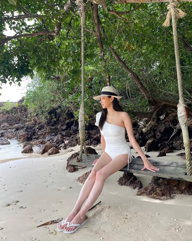 Mỹ nhân Khu Vườn Bí Mật tung bộ ảnh xinh hút hồn, nhưng sự thật đằng sau mới gây sốc!- Ảnh 11. Mỹ nhân Khu Vườn Bí Mật tung bộ ảnh xinh hút hồn, nhưng sự thật đằng sau mới gây sốc!- Ảnh 11.