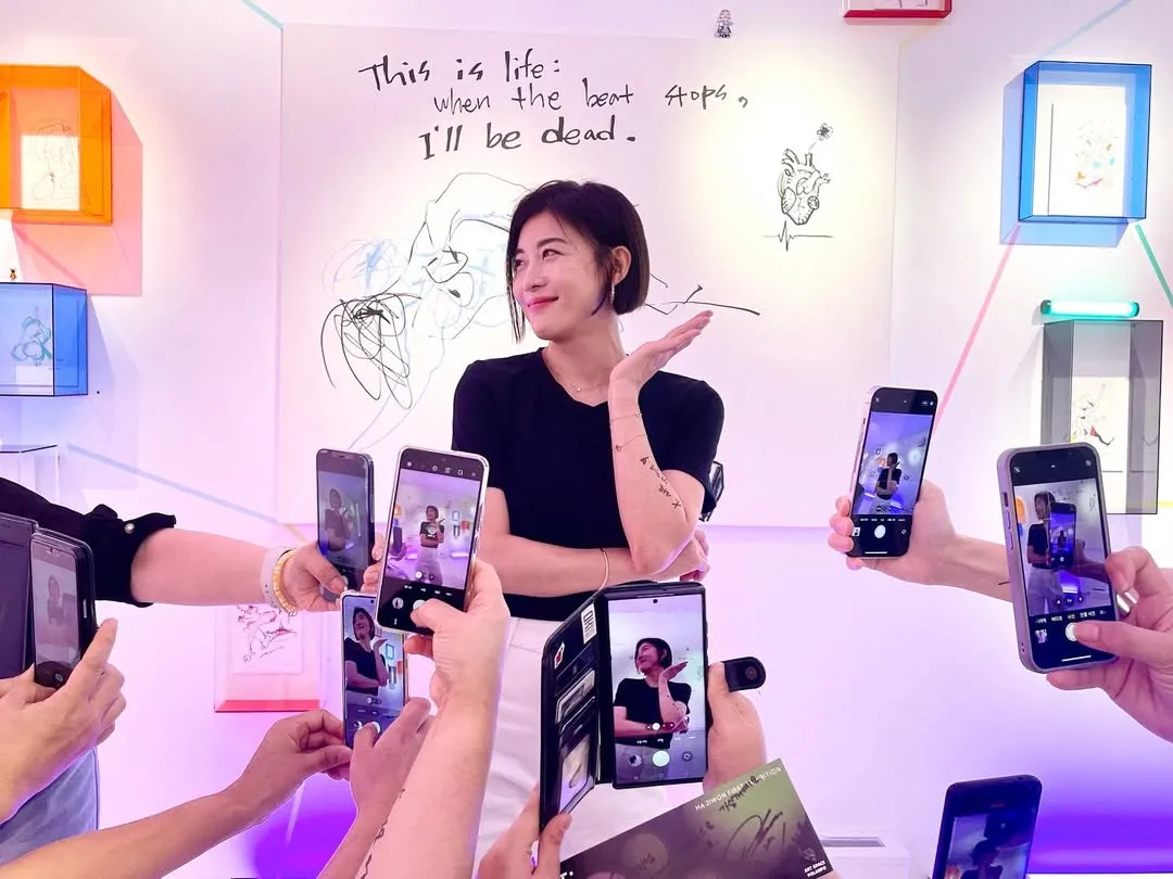 Ha Ji Won với diện mạo táo bạo hiếm thấy- Ảnh 6. Ha Ji Won với diện mạo táo bạo hiếm thấy- Ảnh 6.