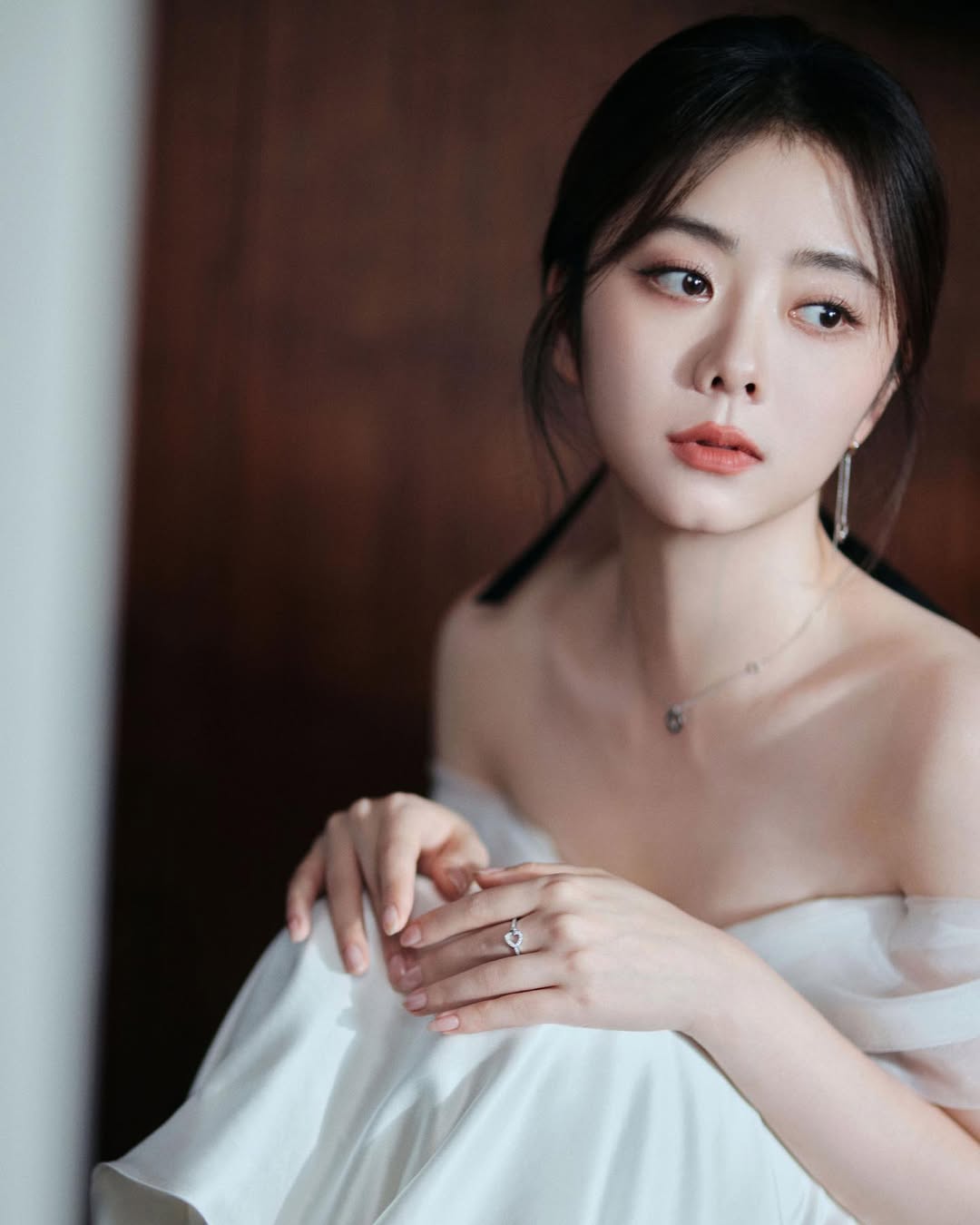 5 mỹ nhân Hoa ngữ có giọng nói đắt giá nhất màn ảnh: Ai nghe cũng nhớ cả đời!- Ảnh 1. 5 mỹ nhân Hoa ngữ có giọng nói đắt giá nhất màn ảnh: Ai nghe cũng nhớ cả đời!- Ảnh 1.