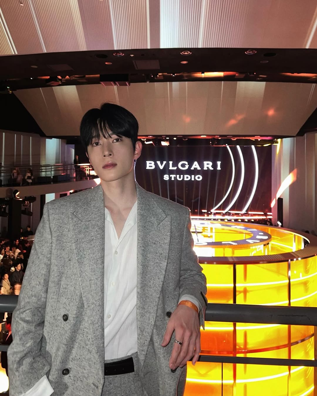 Nam thần xứ Hàn gây sốt tại