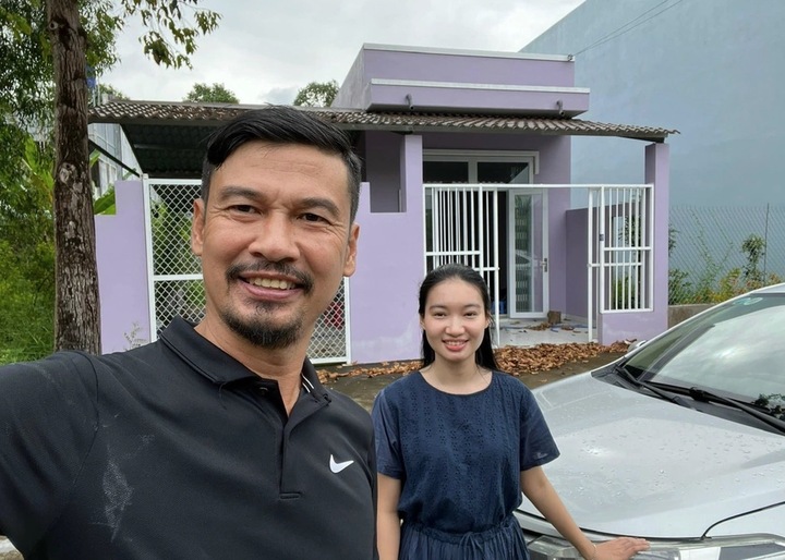 Nam diễn viên cưới vợ là fan cứng 20 năm, sắp đón con đầu lòng ở tuổi 52- Ảnh 4.