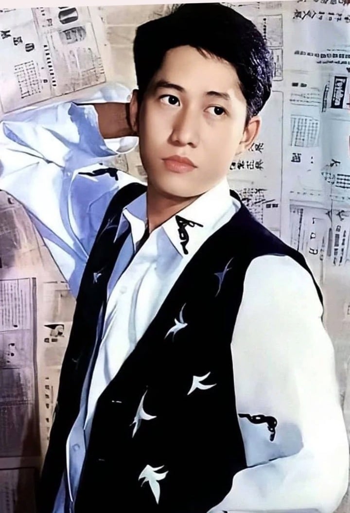 Nam ca sĩ lừng lẫy một thời giờ chạy xe ôm, sống cô độc chẳng vợ con- Ảnh 1.