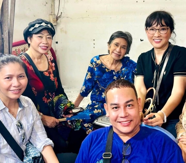 Cô đào lừng lẫy một thời giờ bị lẫn, sống trong căn nhà trọ gần nghĩa trang- Ảnh 3.