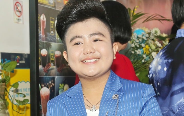 "Thần đồng nhạc Việt" từng kiếm 400 triệu đồng/tháng lúc 5 tuổi giờ ra sao? screen shot 2025 06 09 at 91652 pm 21182839 1749515317948 17495153180971844815660