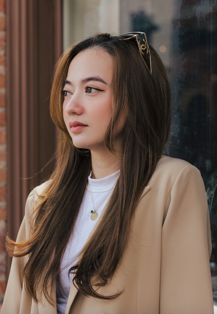 "Thần đồng âm nhạc" nổi không kém Xuân Mai từng đi bưng phở, bán trà sữa ở Mỹ screen shot 2025 06 22 at 105950 pm 23000282 1750637592254 1750637592433527839055