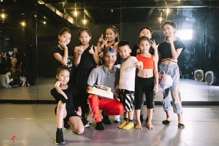 screen-shot-2025-06-25-at-92045-pm-21210638-1750902137590-1750902138423549875877 "Thần đồng khiêu vũ" từng giành quán quân năm 12 tuổi giờ ra sao? screen shot 2025 06 25 at 92045 pm 21210638 1750902137590 1750902138423549875877