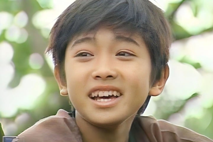 Sao nhí Việt nổi đình đám nhờ một vai diễn phải chạy xe ôm, làm bảo vệ mưu sinh- Ảnh 1.