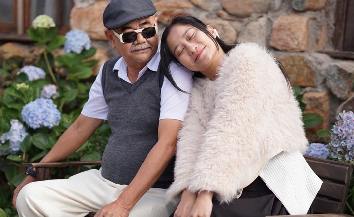 Nhan sắc cô gái kém 36 tuổi vừa cầu hôn NSND Việt Anh- Ảnh 9.