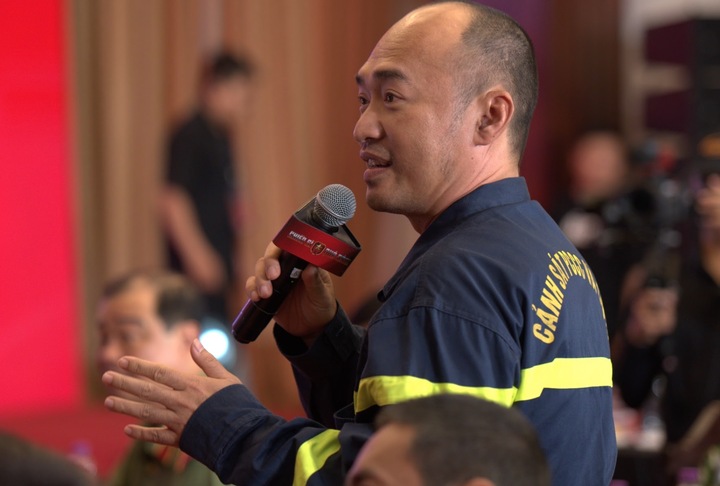 Mono hít phải khí độc, Phan Mạnh Quỳnh, Tiến Luật ngất xỉu khi tham gia gameshow- Ảnh 2.