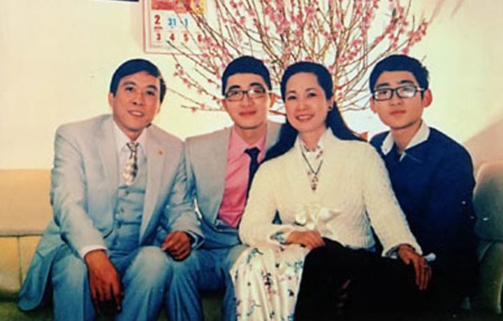 Hôn nhân gần 4 thập kỷ của vợ chồng nghệ sĩ nổi tiếng tham gia diễu hành dịp 2/9- Ảnh 2.