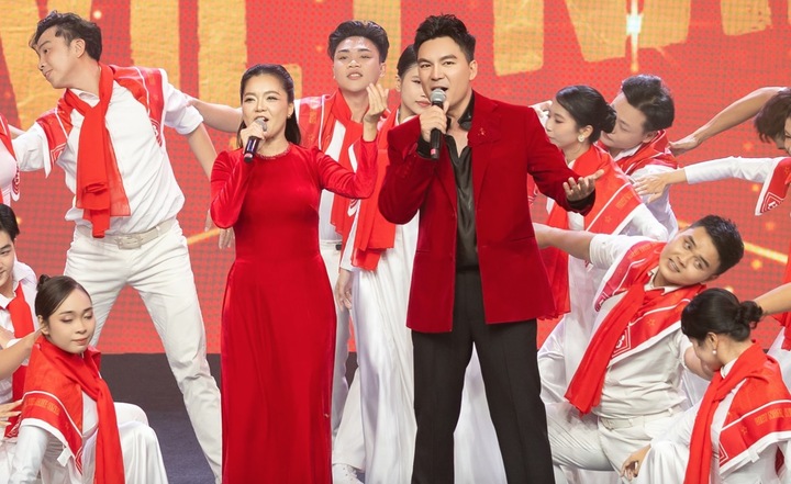 MC từng giành Á vương cuộc thi quốc tế nói gì khi chuyển hướng làm ca sĩ?- Ảnh 2.