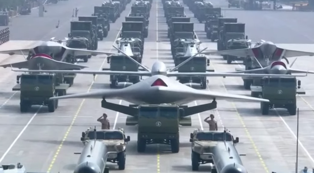 Trực tiếp: Trung Quốc duyệt binh lớn chưa từng thấy, nhiều vũ khí lần đầu xuất hiện- Ảnh 4.