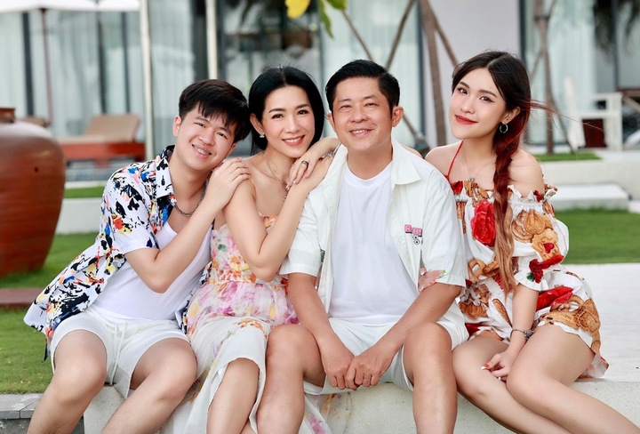 Nhà ngoại giao phim