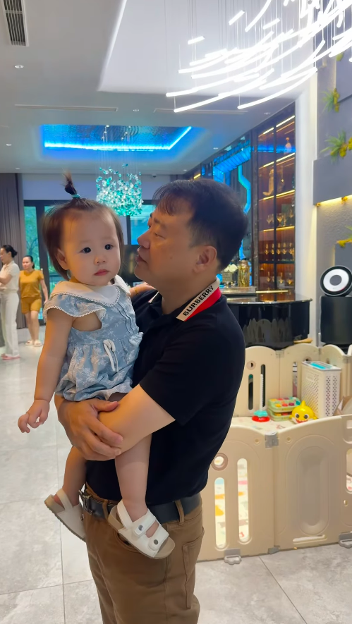 Chỉ với clip hơn 3 phút, Phương Oanh tiết lộ mối quan hệ đặc biệt với mẹ chồng- Ảnh 2.