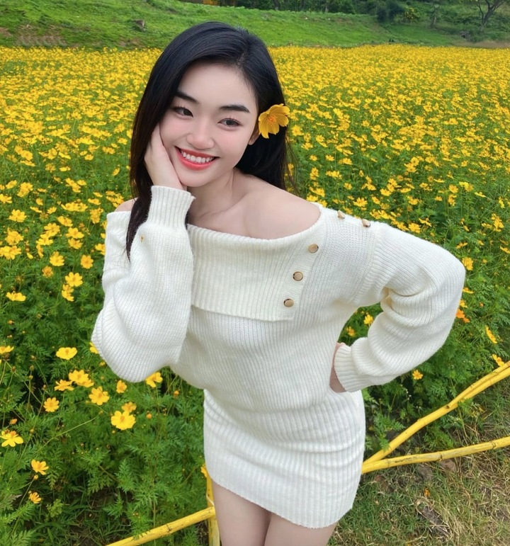Nhan sắc đời thường ít phấn son của tân Miss Grand Vietnam 2025- Ảnh 7. Nhan sắc đời thường ít phấn son của tân Miss Grand Vietnam 2025- Ảnh 7.