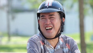 Danh hài ăn chơi khét tiếng từng mua xe giá 3 lô đất, giờ bán cà phê cùng vợ trẻ- Ảnh 4.