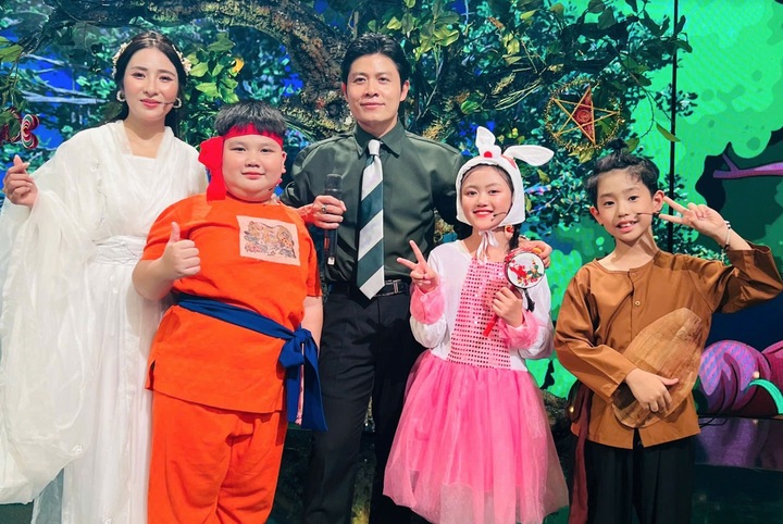 Diễn viên nhí phim giờ vàng VTV hút chục triệu view, gây sốt mạng xã hội- Ảnh 2. Diễn viên nhí phim giờ vàng VTV hút chục triệu view, gây sốt mạng xã hội- Ảnh 2.