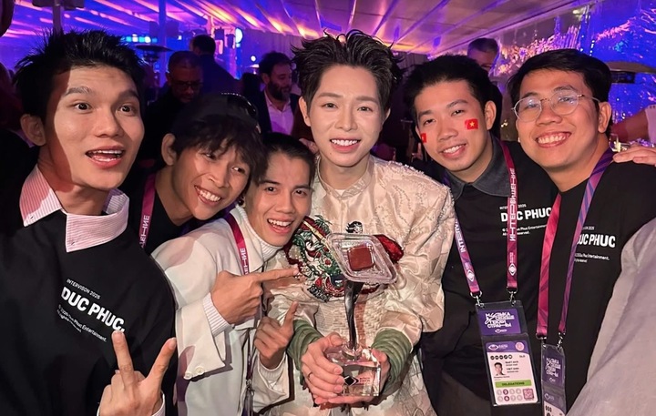 Đạo diễn tiết lộ hậu trường làm nên chiến thắng của Đức Phúc tại quốc tế- Ảnh 1. Đạo diễn tiết lộ hậu trường làm nên chiến thắng của Đức Phúc tại quốc tế- Ảnh 1.